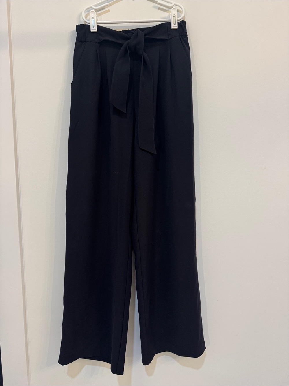 lululemon athletica Black Wide-Leg Tie-Waist Pants